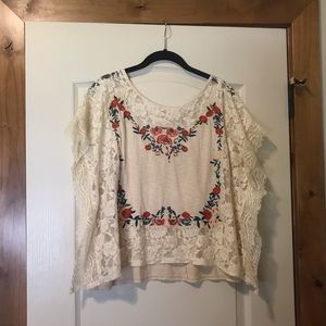 Kimchi Blue cropped rose embroidered shirt